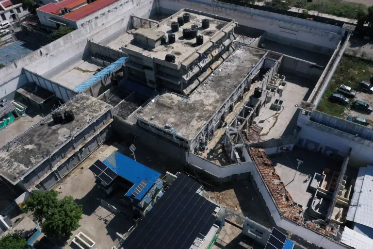 Photo de la prison principale d'Haïti attaquée par des gangs (Source: Reuters)