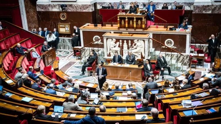 Budget Sécu: l’Assemblée adopte la partie recettes et poursuit les débats