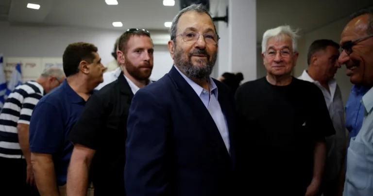 Barak et Epstein : des emails révèlent une relation d'affaires