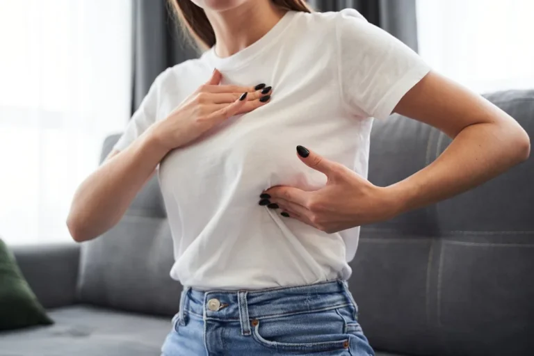 Cancer du sein : 5 signes sans grosseur à ne pas ignorer