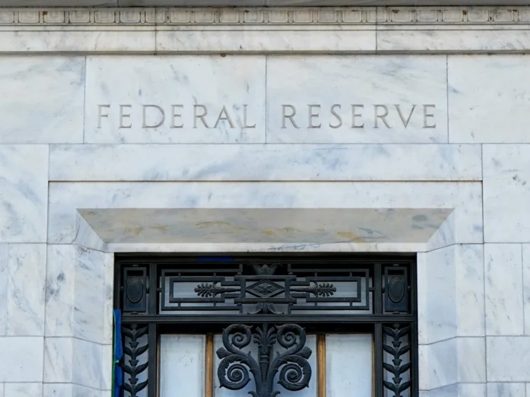 La Fed réduit ses taux à 3,50–3,75% : dernière décision 2025