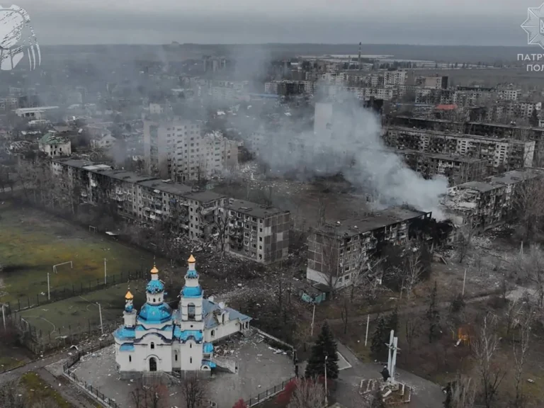 Russie: 2 tués, drones ukrainiens; Kiev reprend 2 villages à Kharkiv