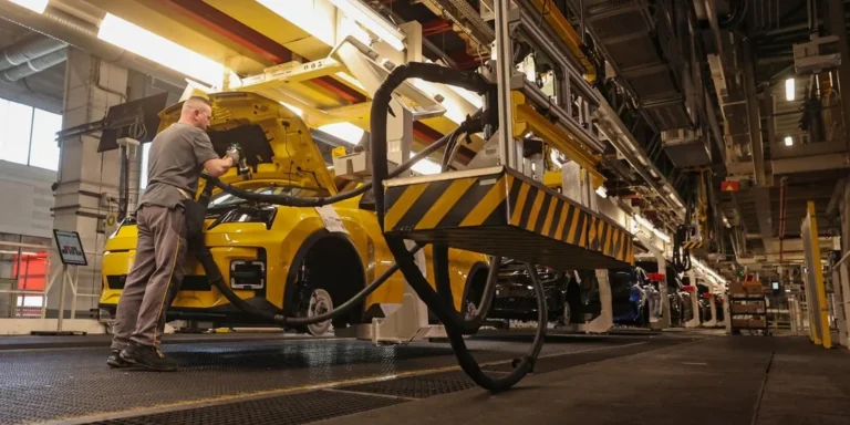 Renault et Ford signent un partenariat pour deux EV en France