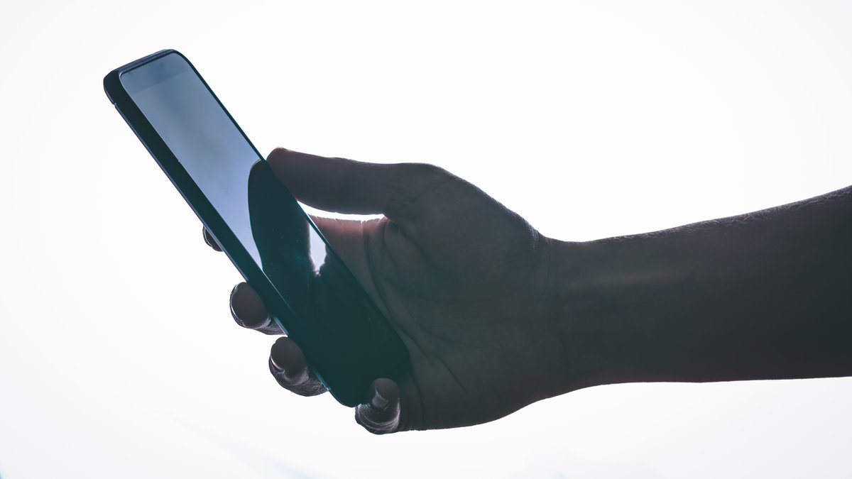 Illustration des appels masqués et mesures anti-usurpation téléphonique