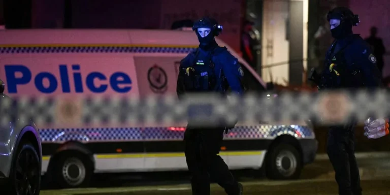 Attentat antisémite Sydney: deux tireurs père et fils abattus