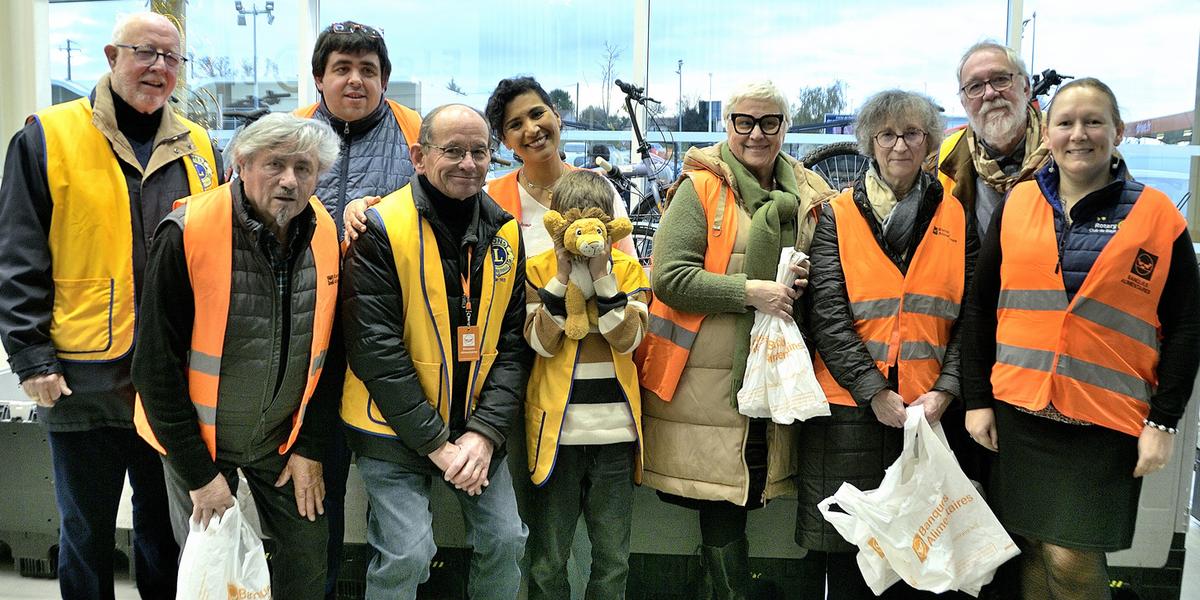 Bacs remplis lors de la collecte à Blaye