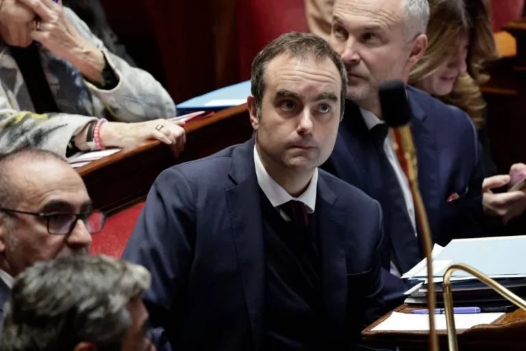 Budget: le gouvernement hésite sur une loi spéciale budgétaire