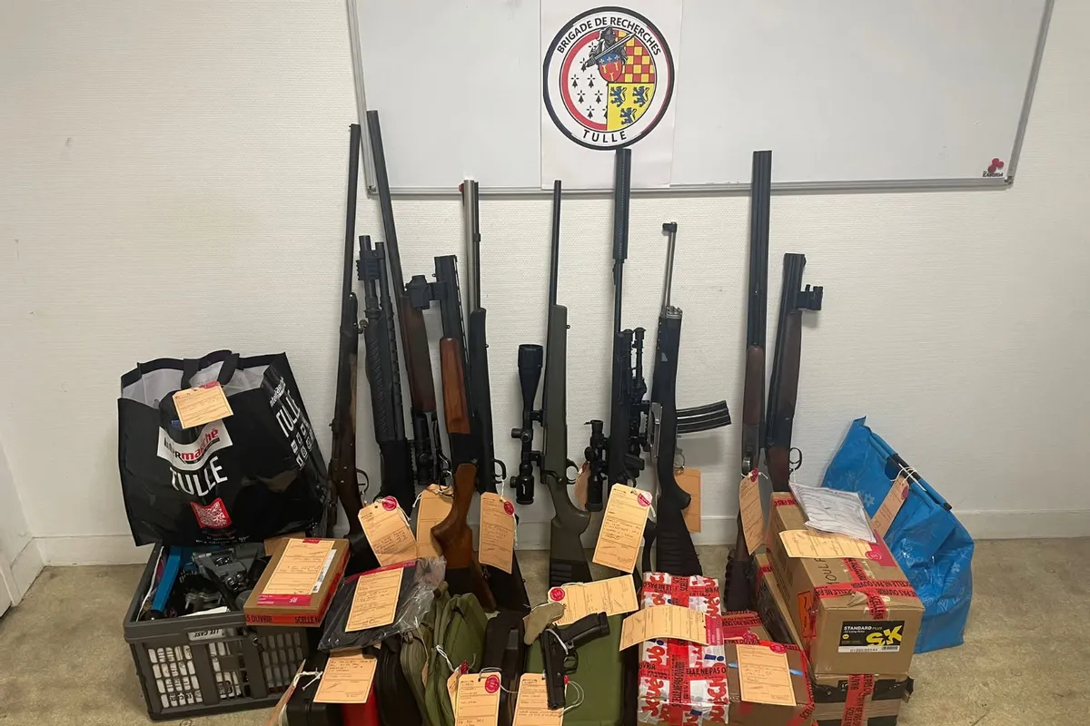 armes de guerre saisies lors d'une perquisition à Tulle