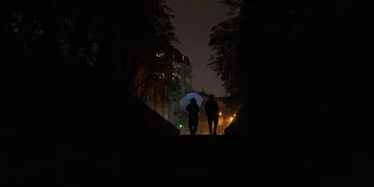 Coupures massives de courant en Ukraine après des frappes russes