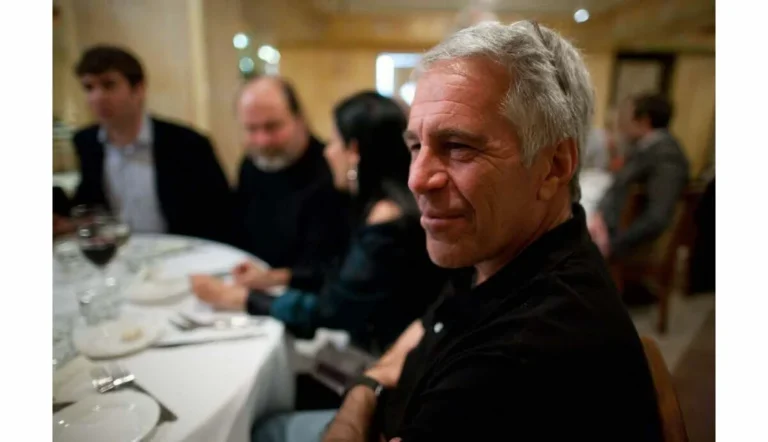 Epstein: publication partielle du dossier et réactions