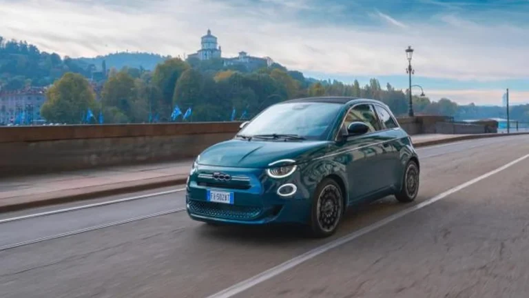 Fiat 500 Hybrid : la citadine iconique revient en version hybride