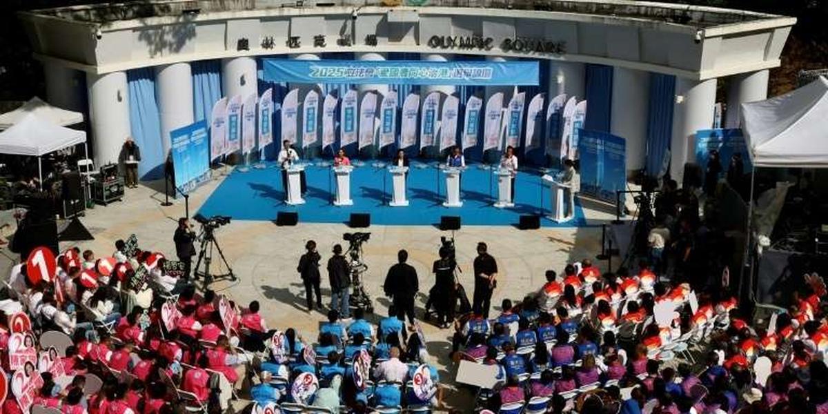 Incendie meurtrier à Hong Kong et rues touchées
