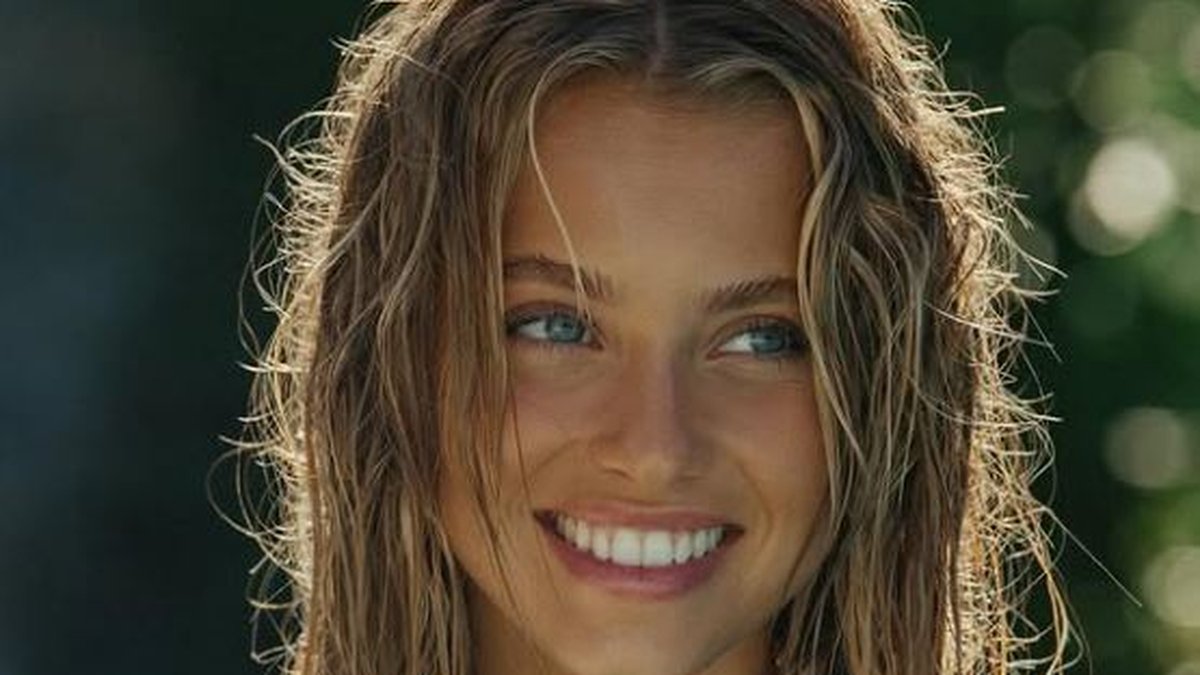 Norris célébrant son titre mondial en paddock