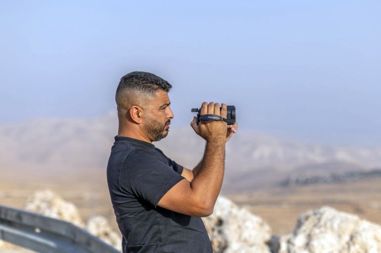 Aymen après des actes de torture présumés à la base de Samra