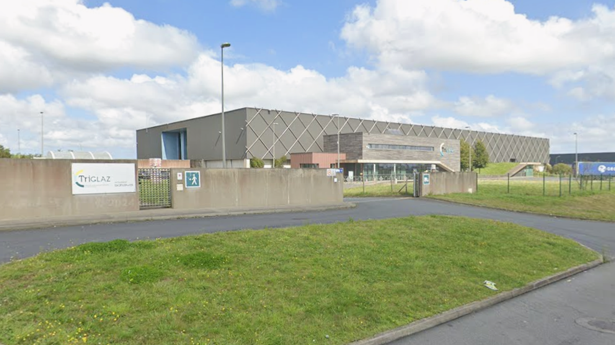 Vue générale du centre de tri de Plouédern