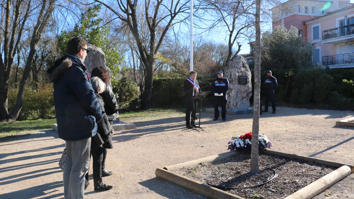 Cérémonie sur le monument aux morts Bir-Hakeim lors de l’hommage national