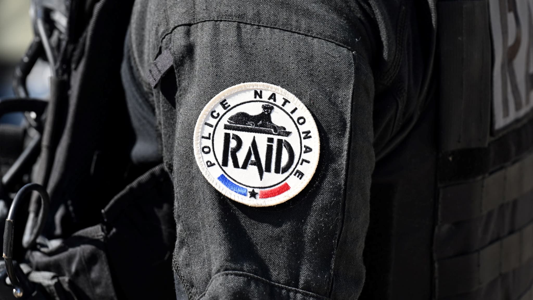 Agent du RAID lors d'une opération dans le Gard