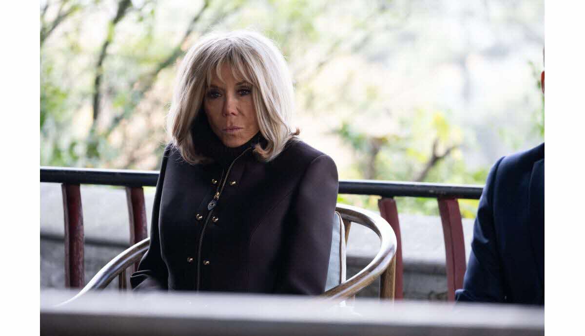 Capture montrant le slogan féministe #salesconnes sur les réseaux