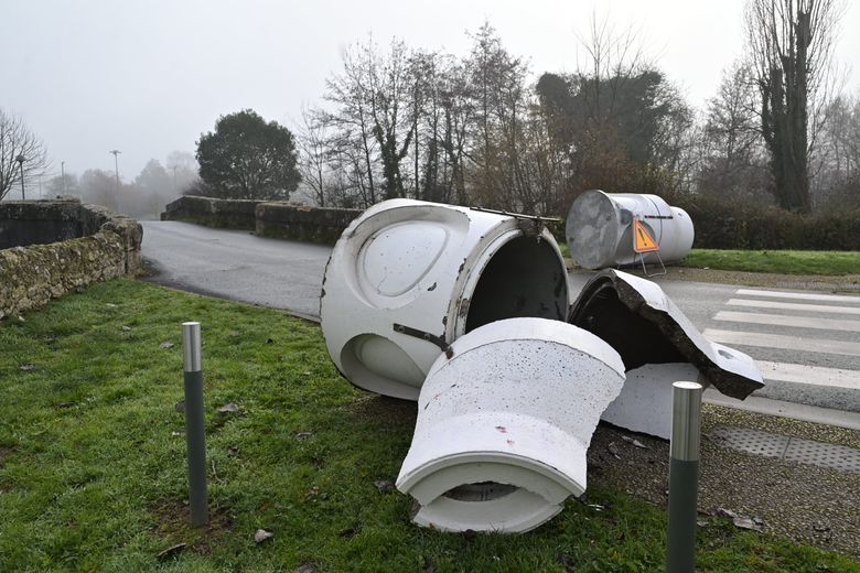 Les buses empêchaient l’accès aux véhicules trop larges.
