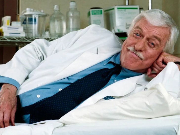 Dick Van Dyke dans ses jeunes années de succès télévisuel