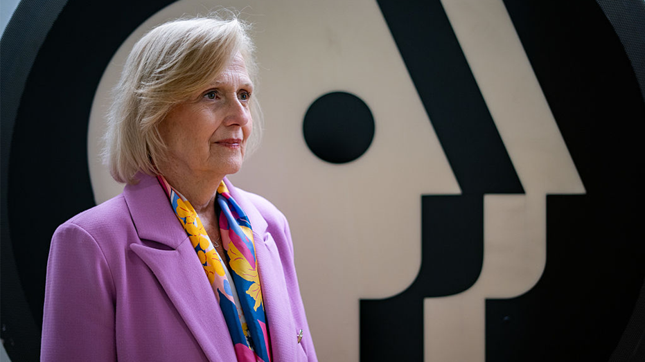 Paula Kerger PDG de PBS au siège social