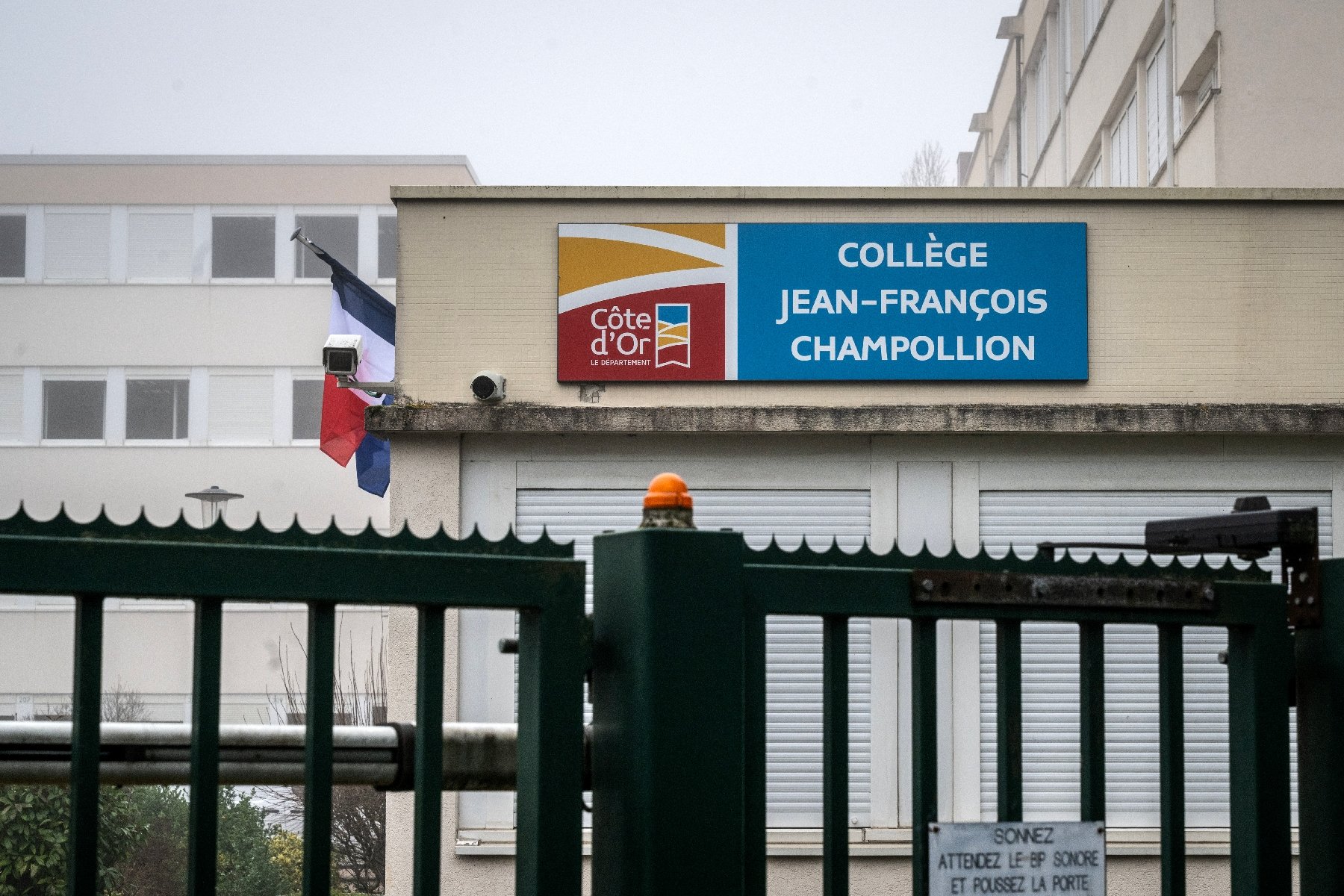Collège Champollion à Dijon après l'incendie