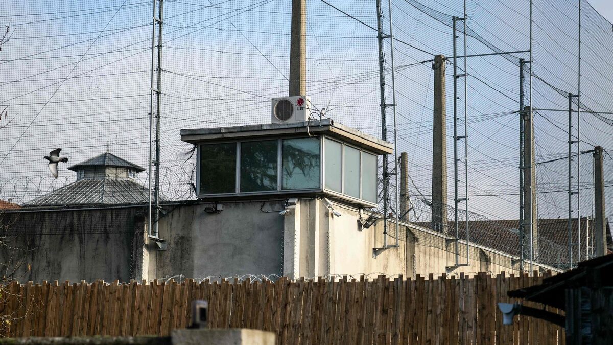 Scène décrite de l’évasion avec démonstration des barreaux