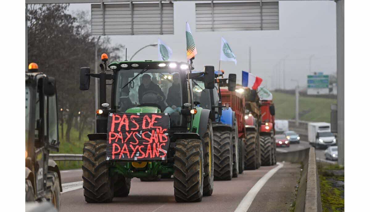 Rond-point de la Toison d’Or à Dijon, agriculteurs