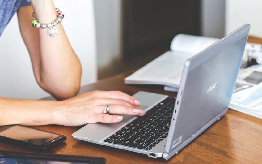 Visuel d’alerte CCI Lyon et arnaques crypto