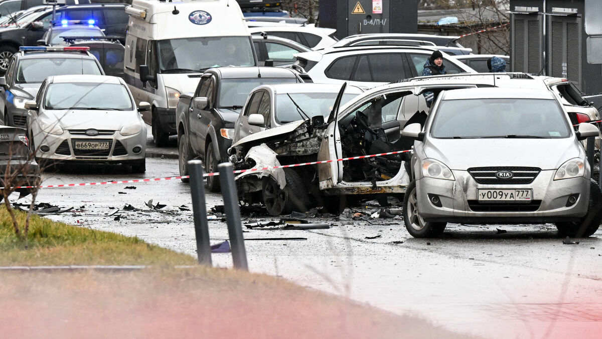 Vue générale de l’explosion à Moscou près d’un quartier militaire