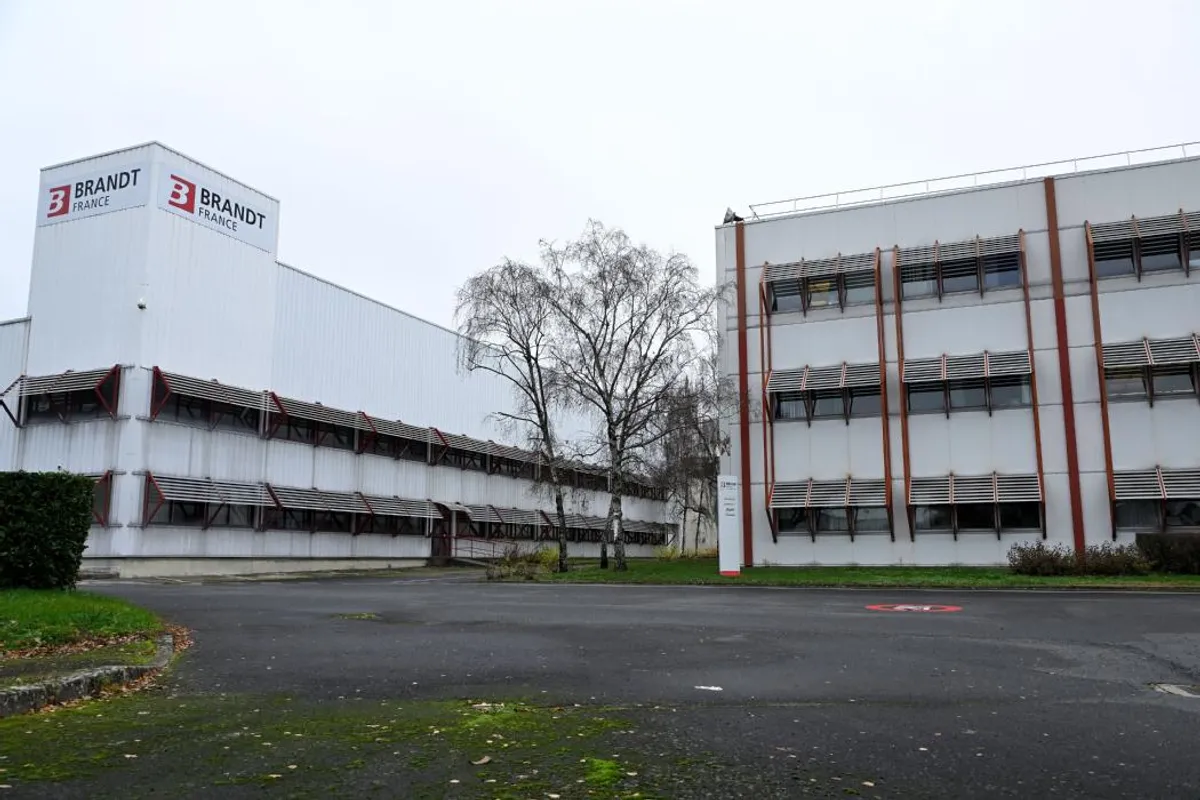 Vue générale de l'usine Brandt à Saint-Jean-de-la-Ruelle