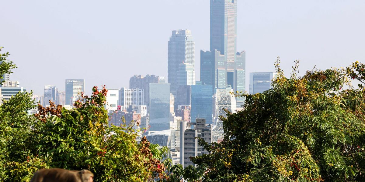 produits tombant des rayons d'un supermarché Taïwan