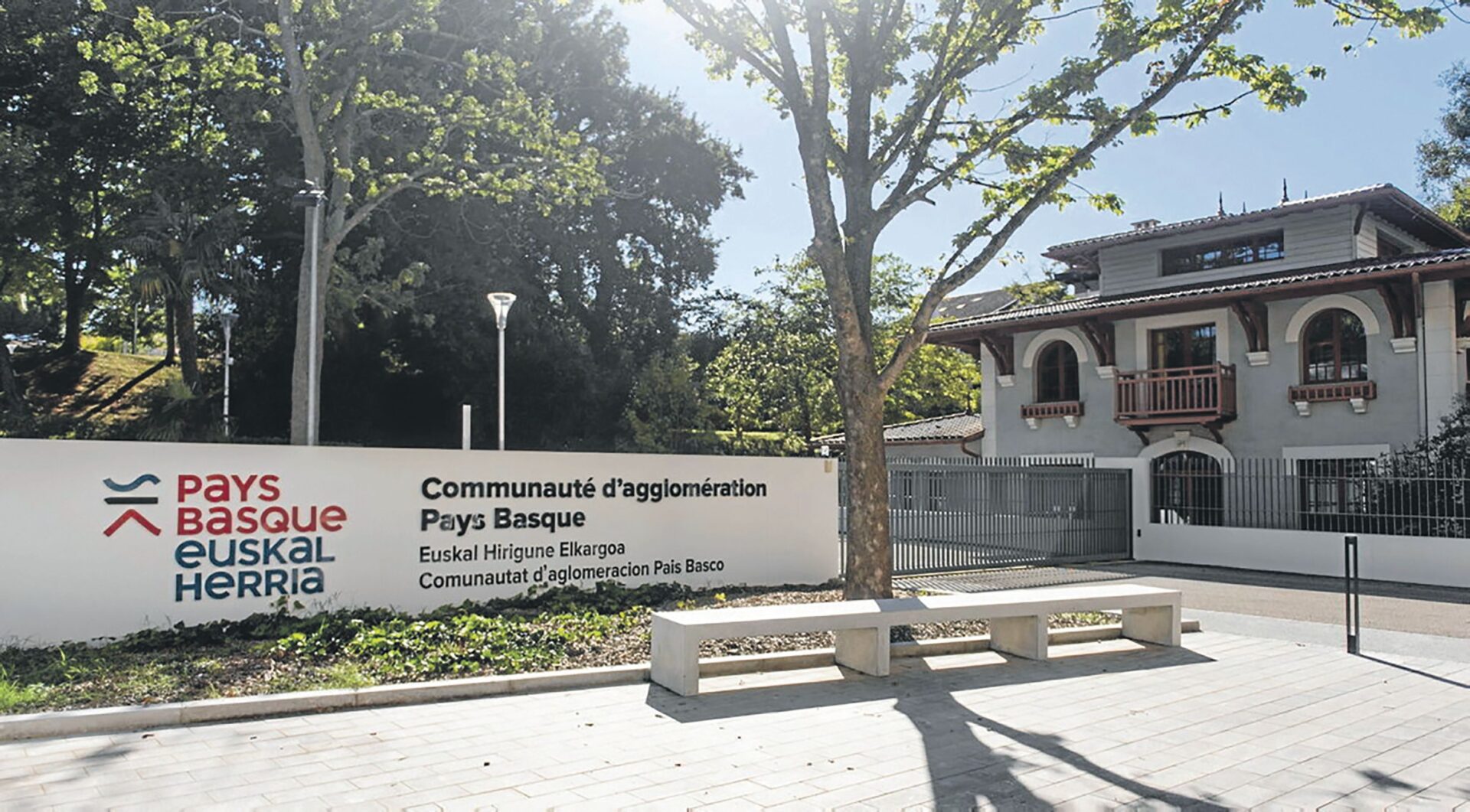 Vue du conseil communautaire du Pays Basque