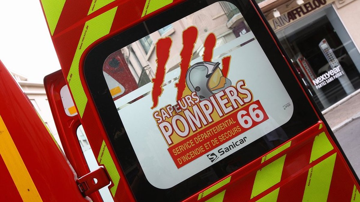 Feu dans une maison de village à Prades