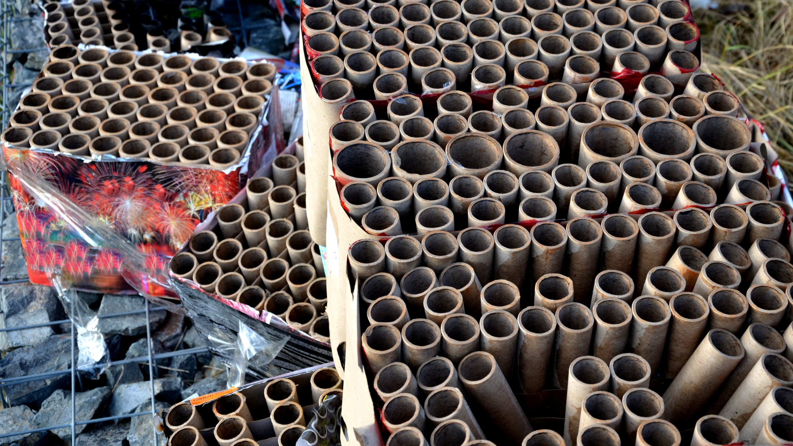 Interdiction de certains artifices et carburant dans le Val-d’Oise lors des fêtes