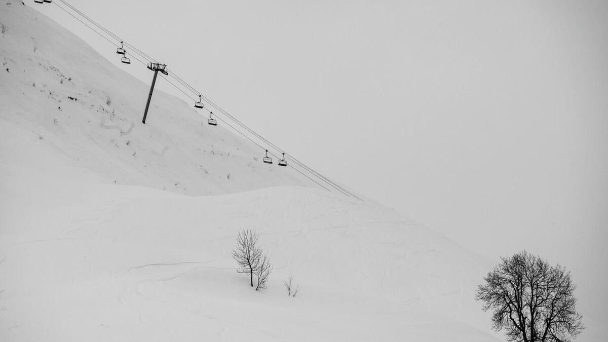 Secours en montagne après l'avalanche dans les Pyrénées
