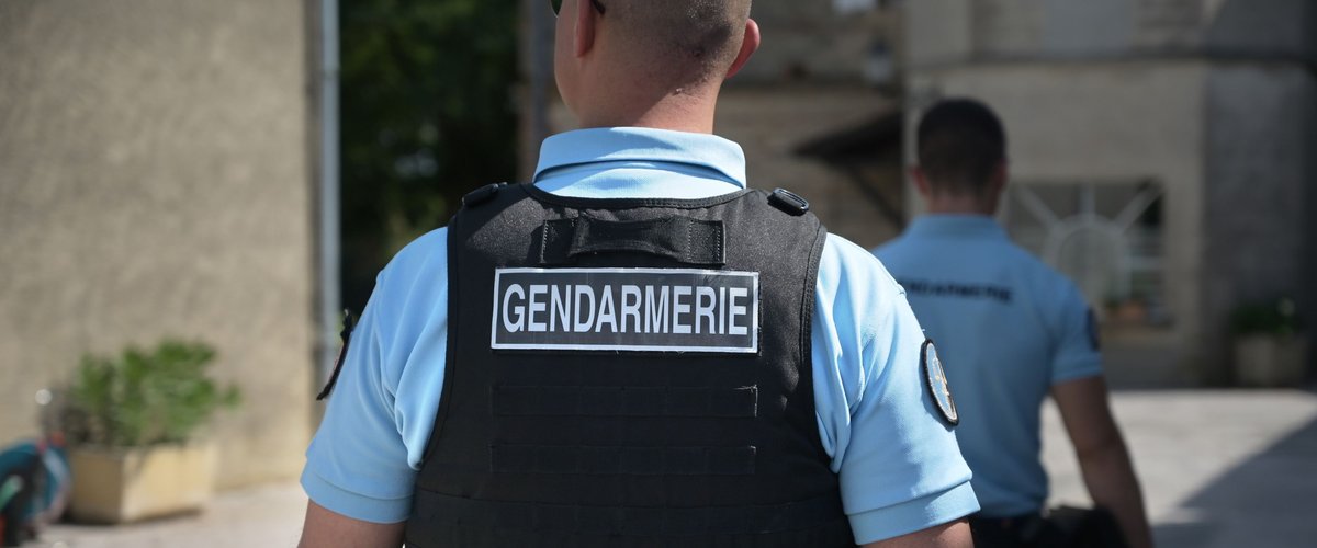 Gendarmes à moto lors d'une intervention dans les Vosges