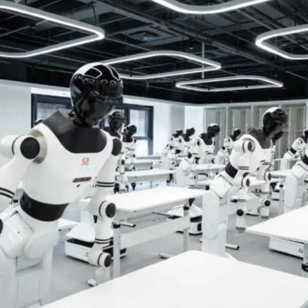 Robot humanoïde Kuafu en formation dans un centre chinois