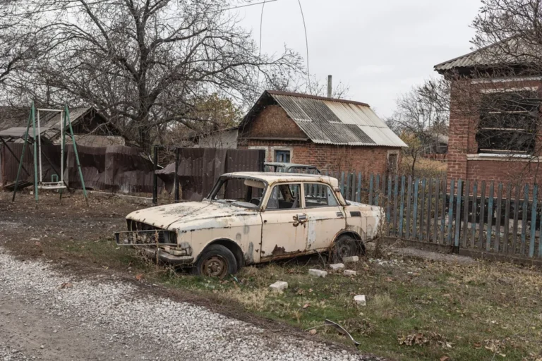La Russie revendique Myrnograd et Hulyaipole dans l’est de l’Ukraine