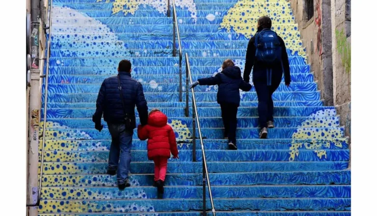 Appel à témoignages sur la garde des enfants pendant les fêtes