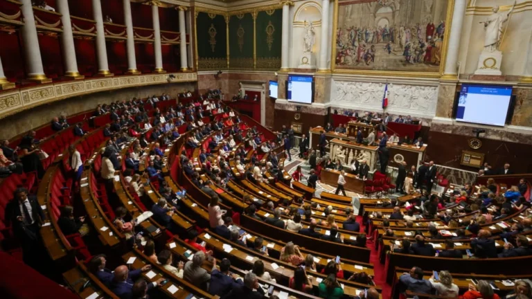 Vote du budget Sécu 2026: qui vote pour, qui vote contre