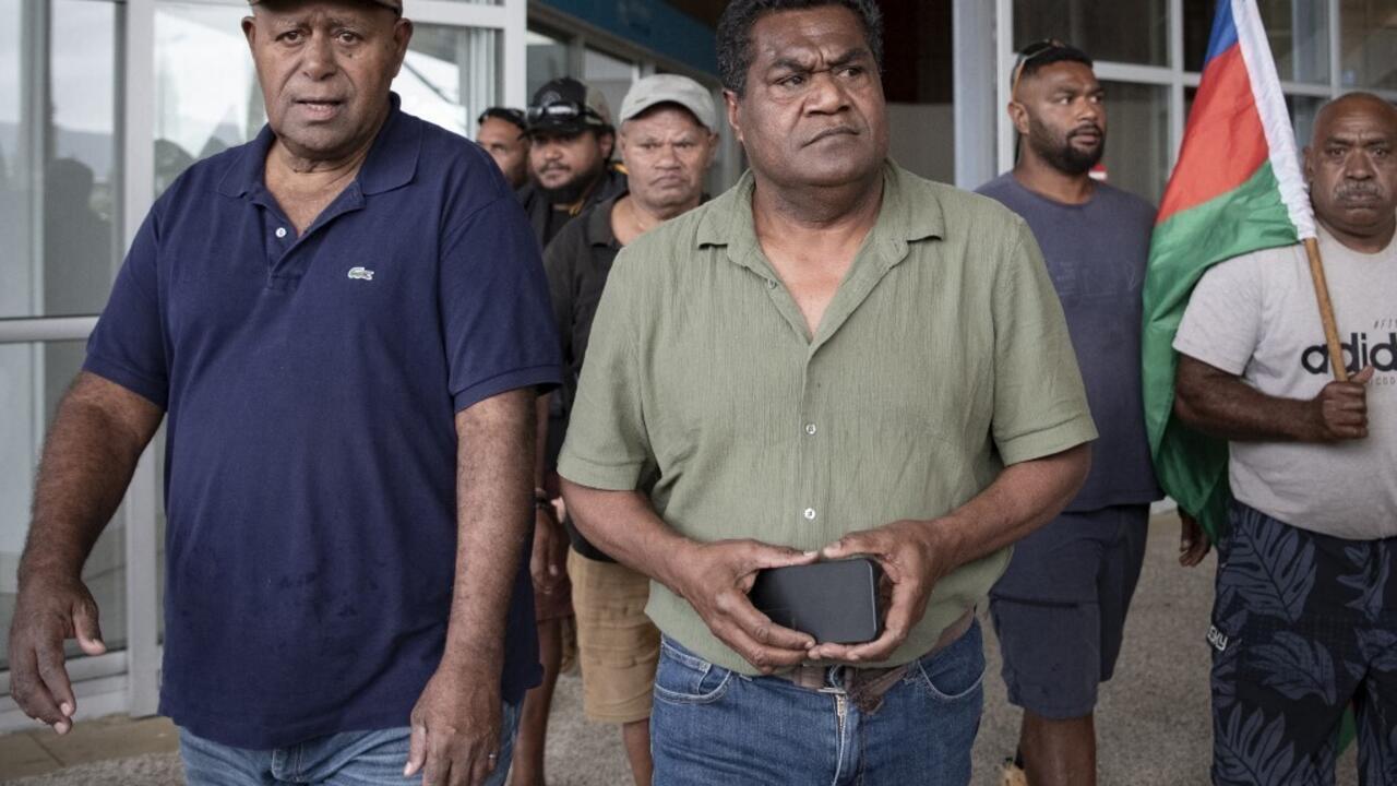 Accueil à l'aéroport de Nouméa pour Christian Tein