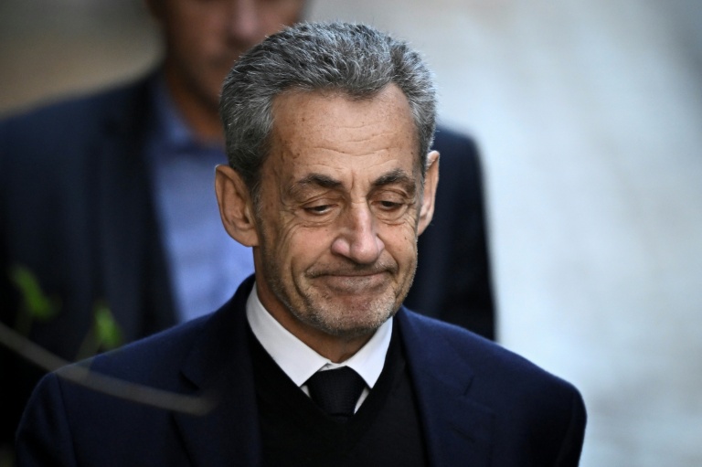 Nicolas Sarkozy évoque sa détention dans un livre