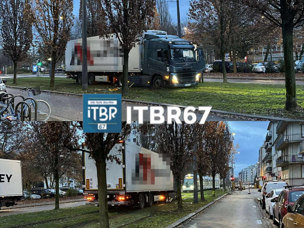 Camion embourbé sur les rails du tram à Strasbourg