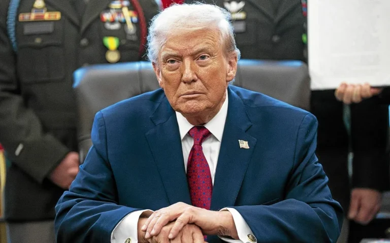 Trump porte plainte contre la BBC pour diffamation, 10 milliards