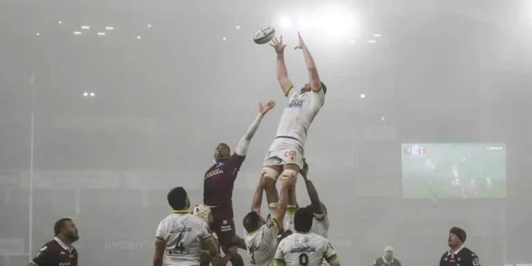 Union Bordeaux-Bègles subit une défaite face à Clermont sous la pluie