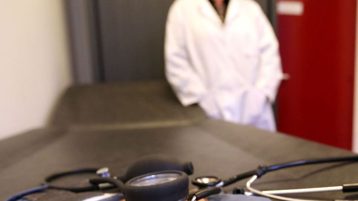 Deux médecins révoqués après violences sexuelles à Vendôme