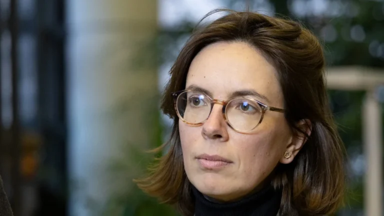 49-3 et budget: Montchalin ne ferme pas la porte