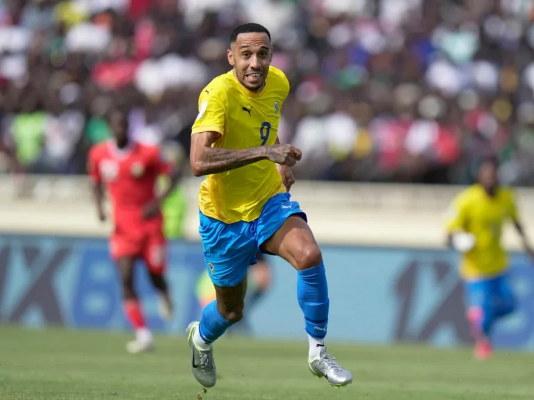 Aubameyang réintégré après la levée de la suspension du Gabon