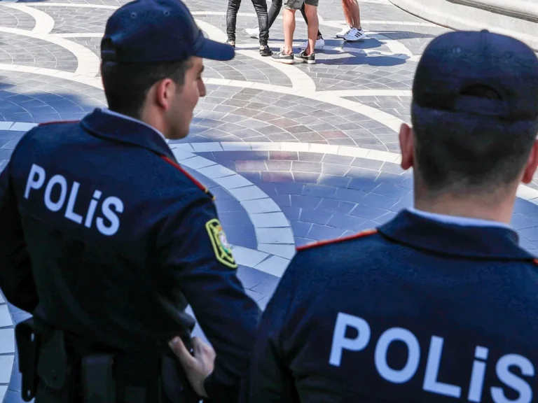 Azerbaïdjan: trois arrestations pour projet d'attaque d'une ambassade